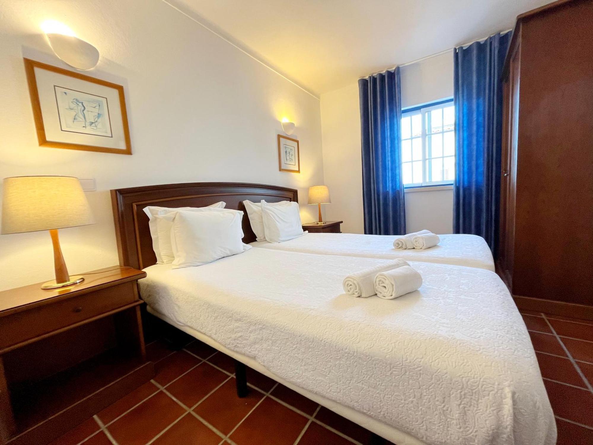 Patios Da Vila - Duna Parque Resorts & Hotels วิลานอวา ดิ มิลฟงติส ภายนอก รูปภาพ